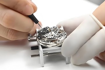 原装武汉萧邦钢表带维修